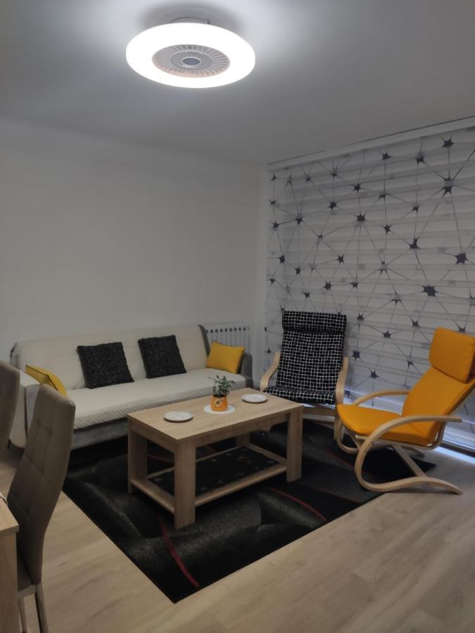 Apartamento Estel La Seu d'Urgell Luaran gambar