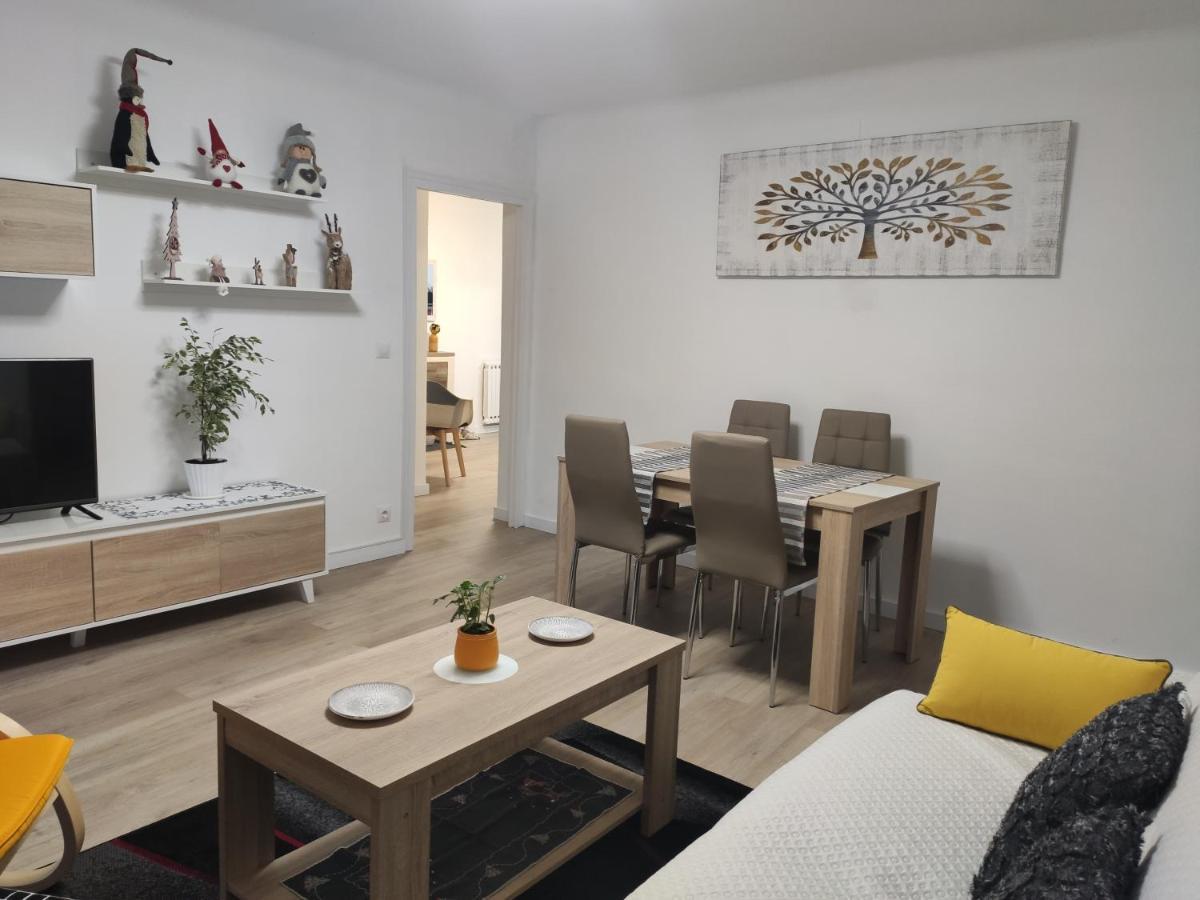 Apartamento Estel La Seu d'Urgell Luaran gambar
