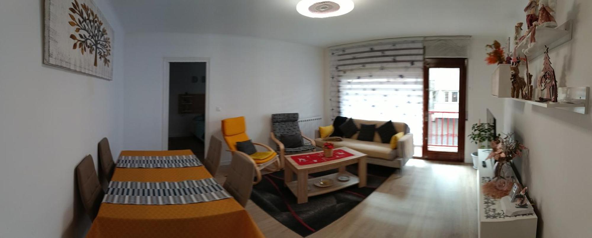 Apartamento Estel La Seu d'Urgell Luaran gambar
