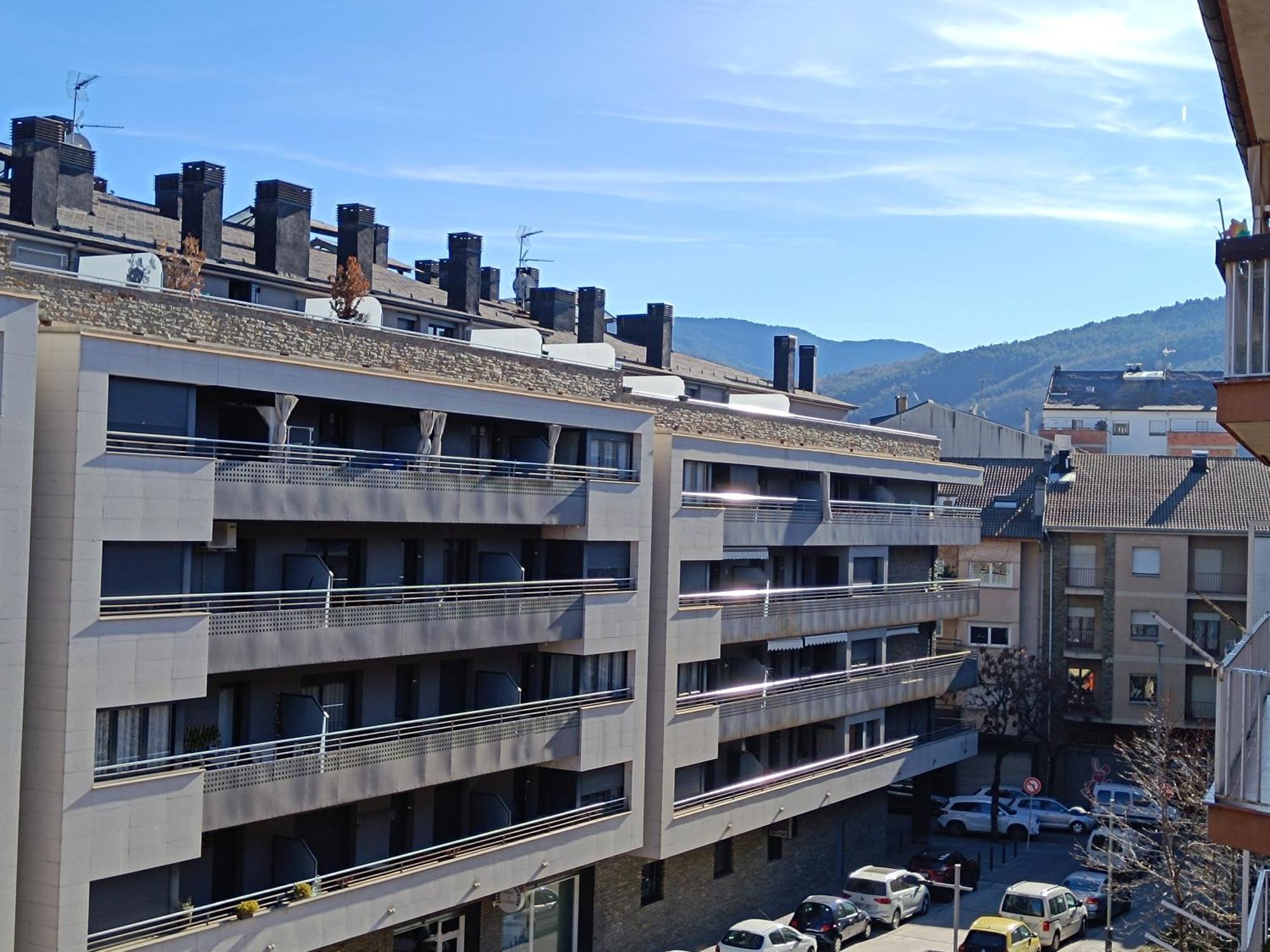Apartamento Estel La Seu d'Urgell Luaran gambar
