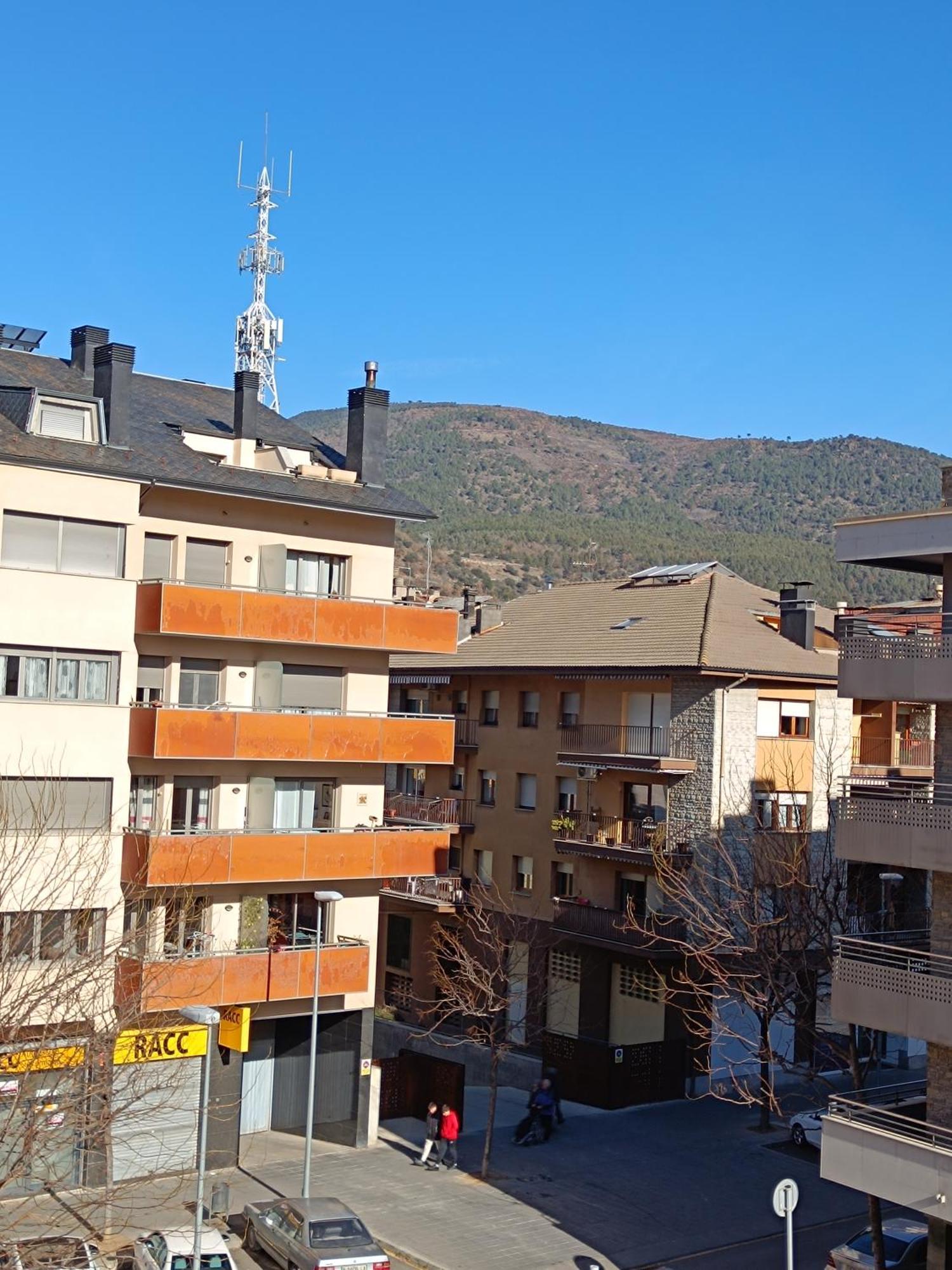 Apartamento Estel La Seu d'Urgell Luaran gambar